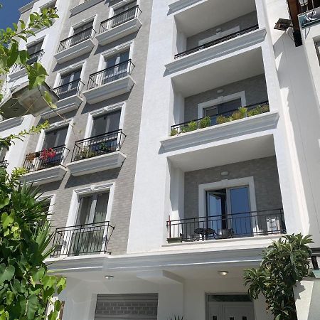 Royal Hill Apartments 2 By Ps ดูร์เรส ภายนอก รูปภาพ